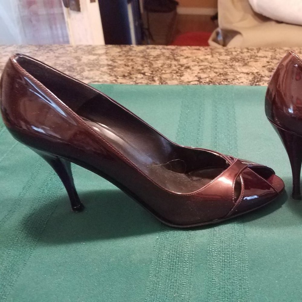 Stuart Weitzman Bronze Quasar Sashay 8.0m - image 1